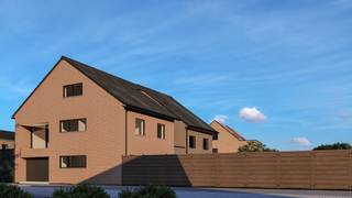 <p>Een kwalitatieve en energiezuinige nieuwbouwwoning, vlak bij het centrum van Zele. Gebouwd in strakke maar toch hedendaagse stijl. De woning heeft een inkomhal met dubbele deur naar de ruime leefruimte met open keuken. Door de grote schuimramen valt er veel natuurlijk licht naar binnen. Aparte vestiaire en toilet. Berging en wasplaats. De eerste verdieping is voorzien van 3 slaapkamers en een zolder die bereikbaar is via een vaste trap. De masterbedroom heeft een privé terras en eigen dressing. Badkamer en apart toilet. Mogelijkheid tot in te richten als extra speel- en/of slaapkamer of bureau. De woning heeft een aparte garage. <br />De woning wordt uitgevoerd in een roodbruine gevelsteen en afgewerkt met donker ramen en deuren. <br />De woning wordt casco afgewerkt maar kan op verzoek volledig naar smaak afgewerkt worden. Zo kan u uw persoonlijke ‘toets’ geven. De ideale ligging qua bereikbaarheid met de wagen of met de fiets sta je op 5 minuten op de markt, zowel naar het centrum, scholen en winkels in de directe nabijheid, alsook naar N47 of E17. Bushalte is vlakbij. Vraagprijs exclusief BTW en excl. notariskosten (excl. eventuele registratiekosten). Aarzel niet en neem vrijblijvend contact op!</p>