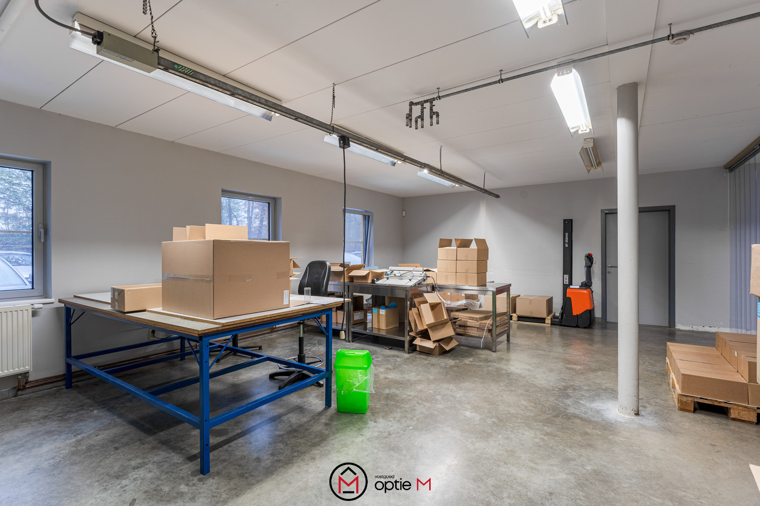 Industriepand te koop in Dilsen-Stokkem (Rotem) – ruime ateliers, kantoren en uitstekende bereikbaarheid - foto 5