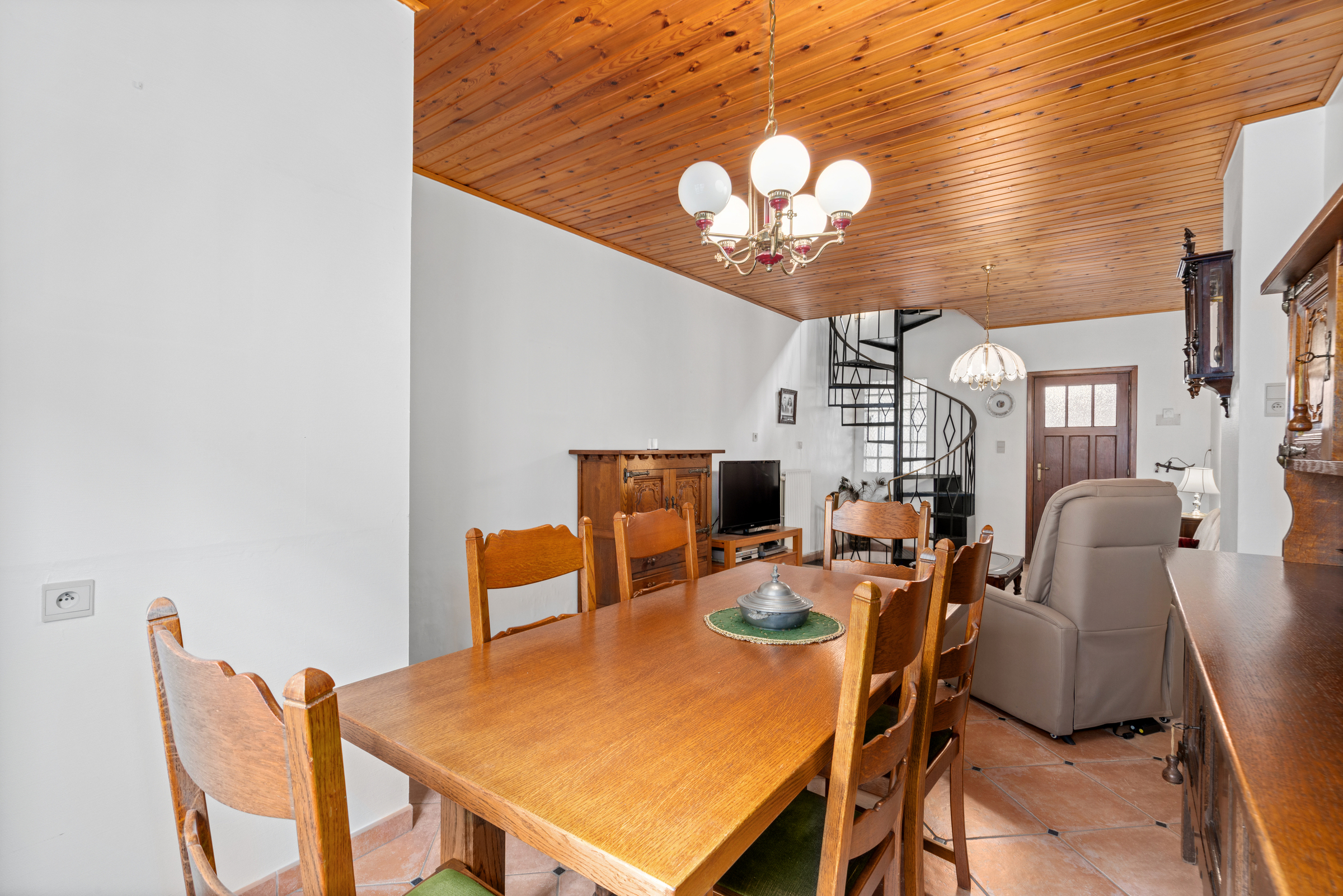 4 slaapkamerwoning te koop in Vilvoorde centrum - foto 5