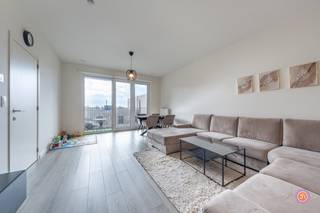 Gelegen op een centrale en vlot bereikbare locatie in Wilrijk, bevindt dit instapklare appartement zich. De aangename buurt combineert het beste...