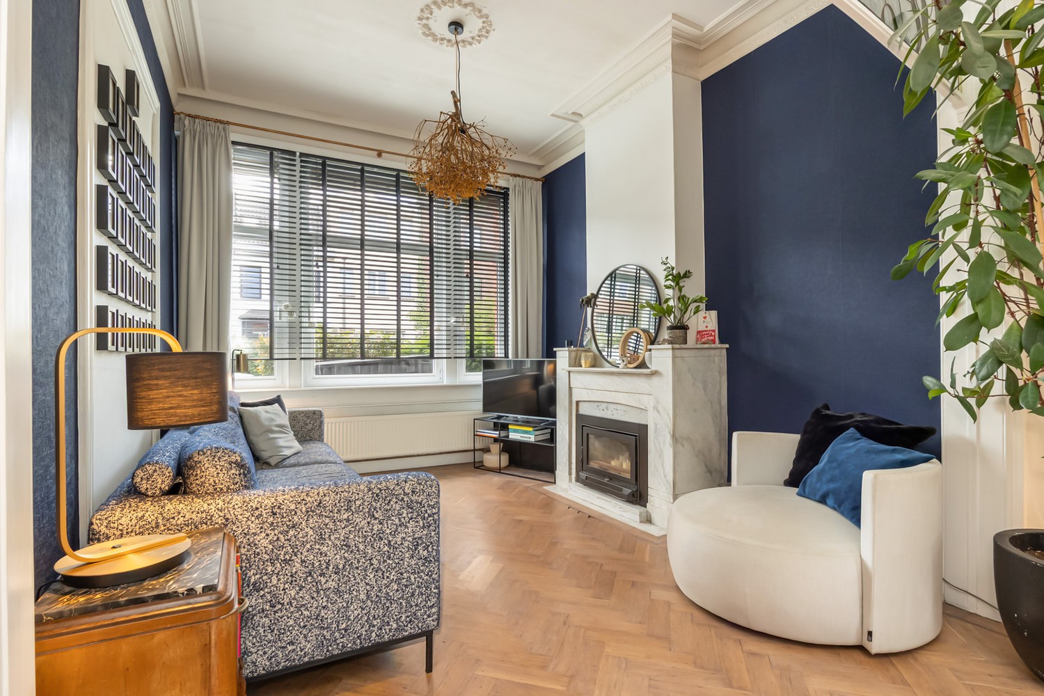 Grande maison bourgeoise pleine de charme - photo 4