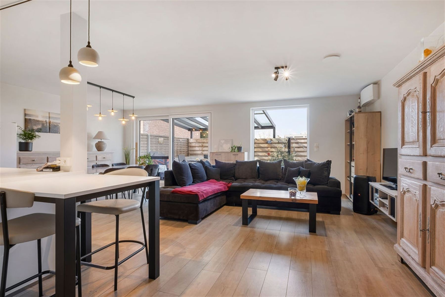 INSTAPKLAAR APPARTEMET MET DRIE SLAAPKAMERS - foto 2