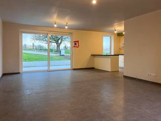 Bezoekmoment op donderdag 26 maart tussen 17u00 en 17u45 (op afspraak)OMGEVINGDeze stijlvolle woning aan de Geraardsbergsesteenweg 137 combineert...