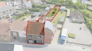 Deze te renoveren woning is terug te vinden in Wielsbeke, nabij centrum en alle faciliteiten ( scholen, winkels,....). Rechtstreekse toegang...