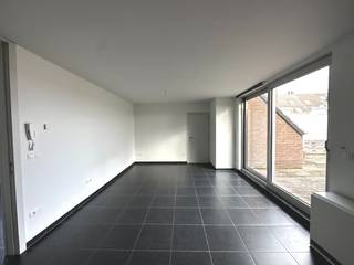 Mooi dak appartement in het centrum van Geel, op wandelafstand van scholen, winkels, martktplein, ... doch gelegen in uitermate rustige,...