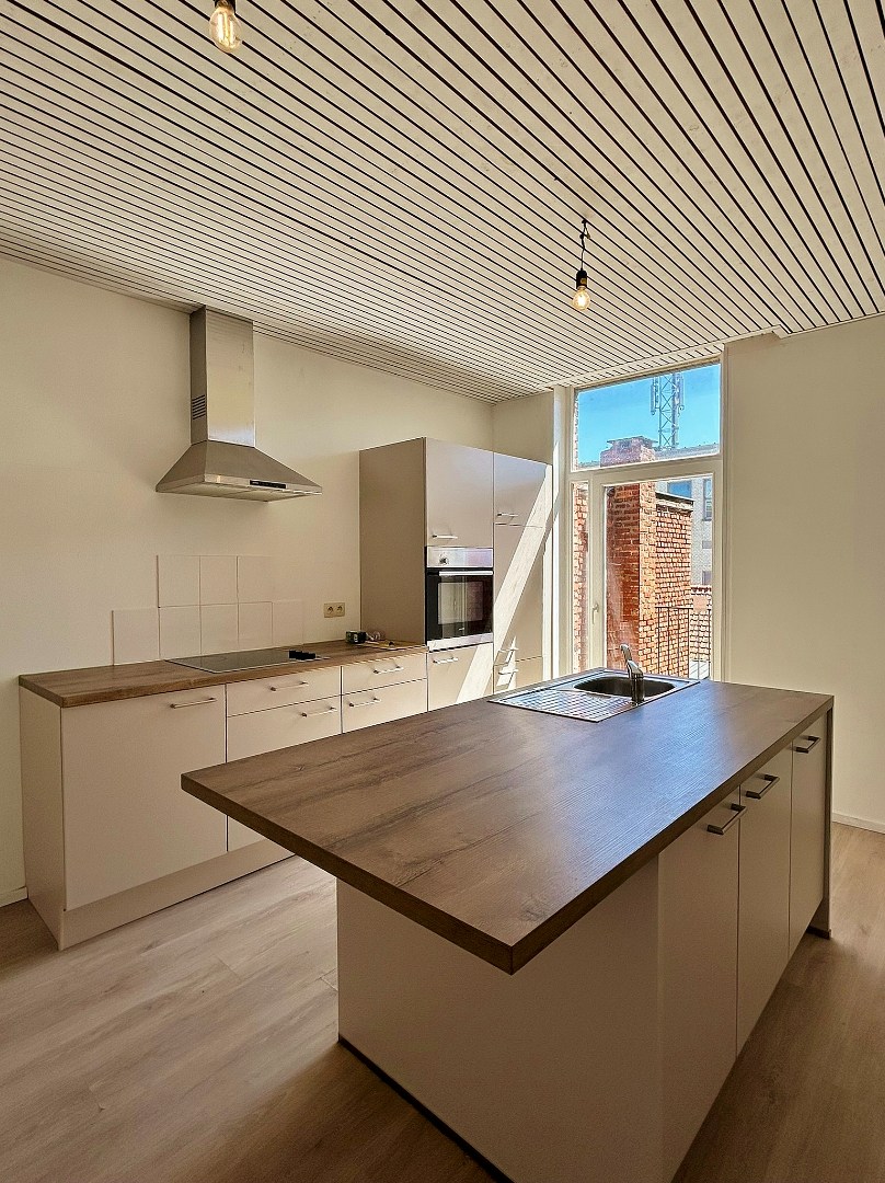 Duplex-appartement met terras in het centrum van Ieper - foto 4