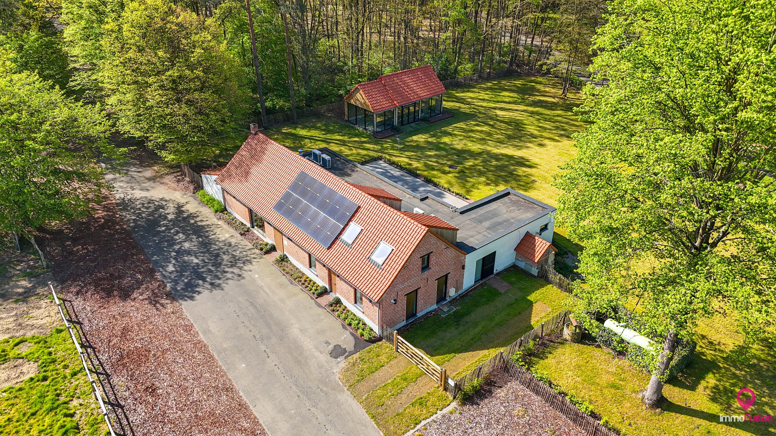 Multifunctioneel horecapand op een perceel van 1.9 hectare! - foto 3