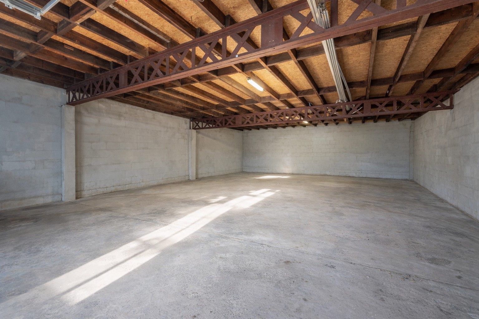 Gezinswoning met magazijn in het centrum van Waregem - foto 4