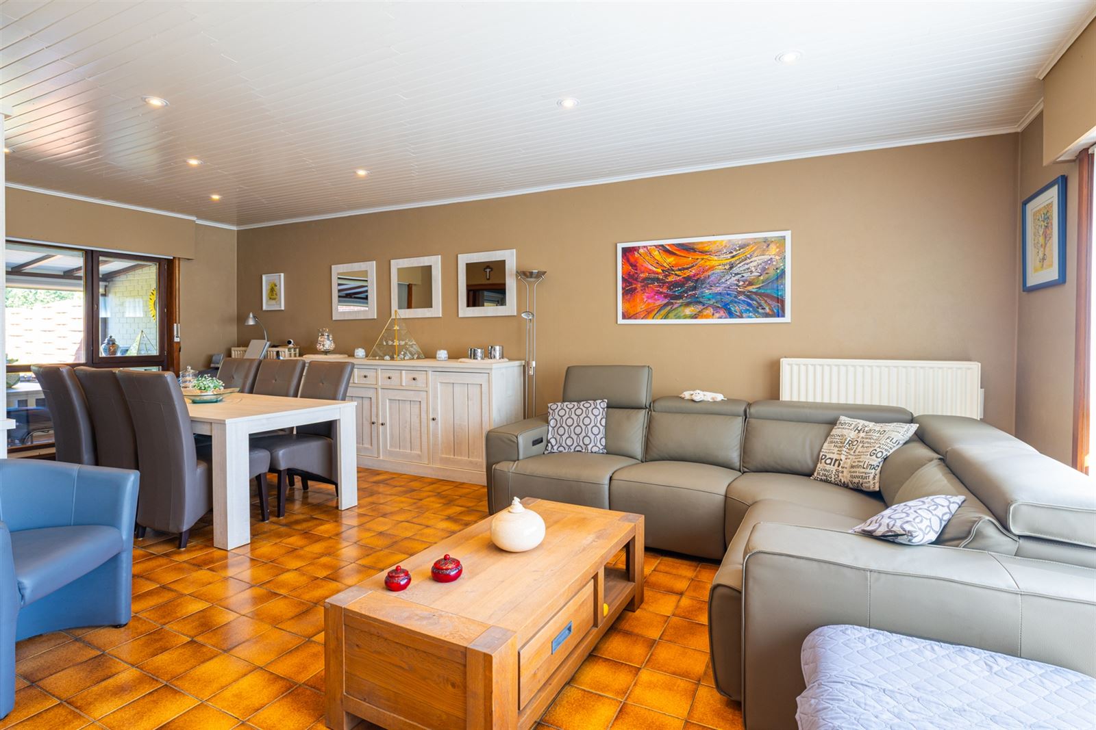 3gevel bungalow met 3slaapkamers, garage en tuin op 6are72 - foto 5