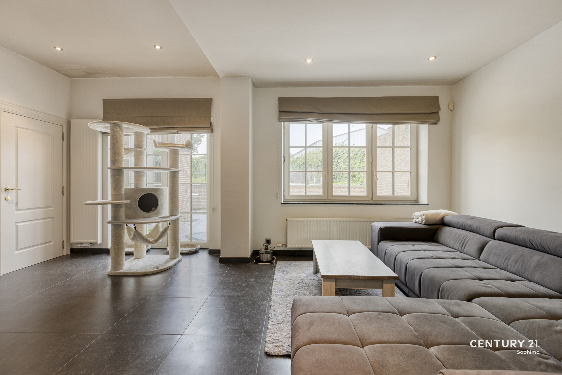 Instapklare woning met vier slaapkamers op perceel van 11a22 - foto 4