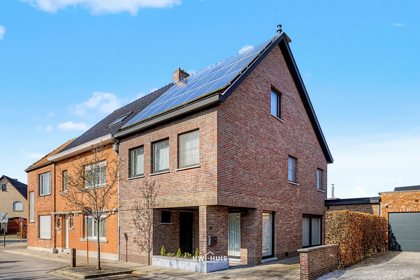 Instapklare halfopen bebouwing met hoge afwerkingsgraad - foto 1