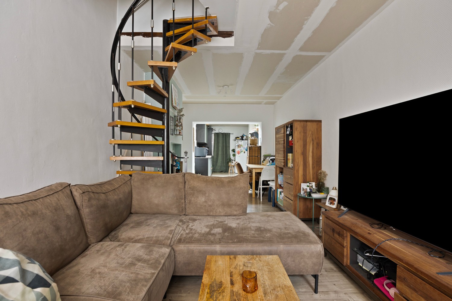 CHARMANTE WONING MET 3 SLPKS &amp; ZONNIGE TUIN - foto 4