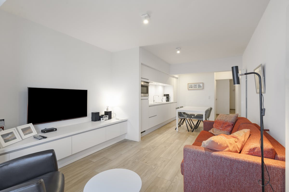 Gerenoveerd appartement frontaal zeezicht te Middelkerke - foto 4