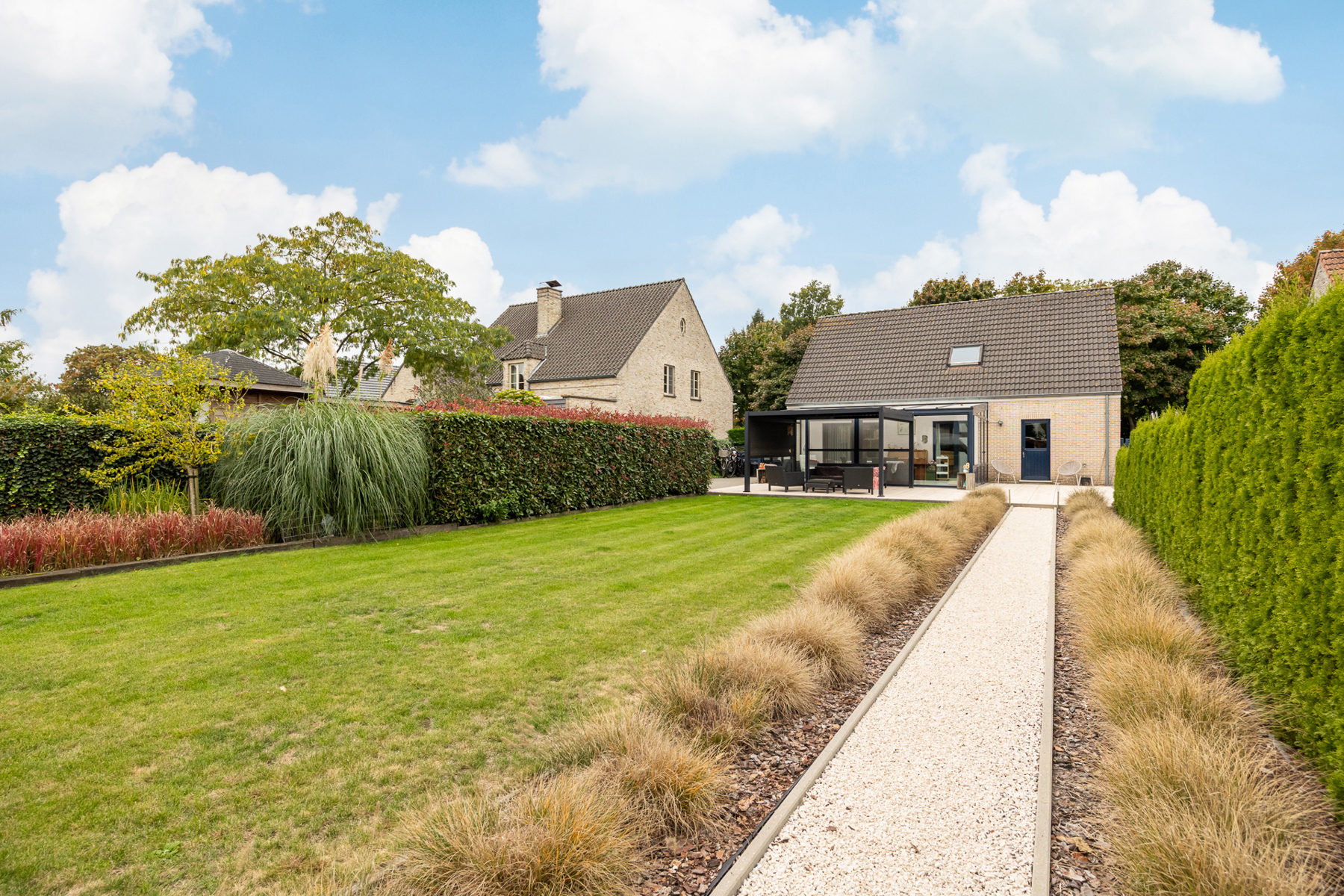 Vrijstaande woning met gezellige tuin op ca. 1418m2 - foto 1