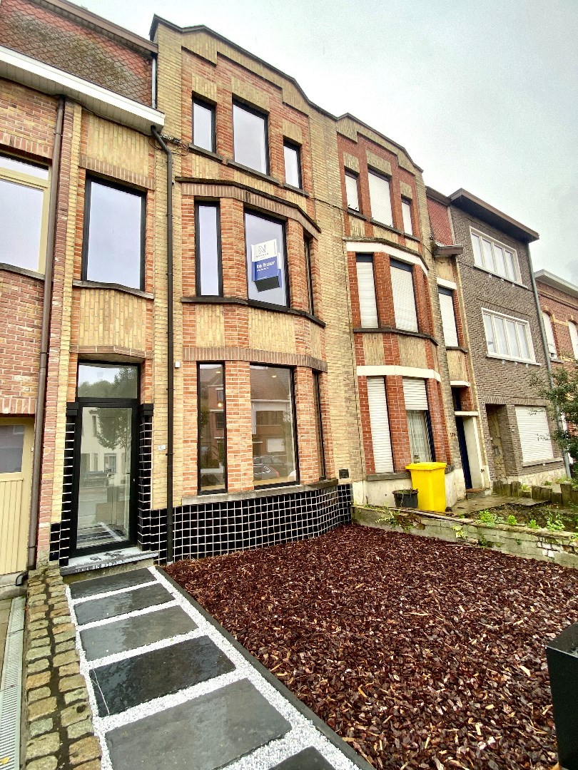 Knap gerenoveerde burgerwoning - foto 1