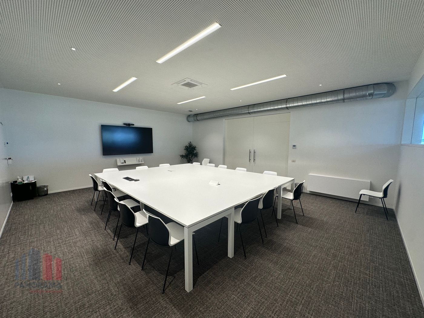 584 m² kantoor te huur in Cotton Park Business Center te Kortrijk - foto 4