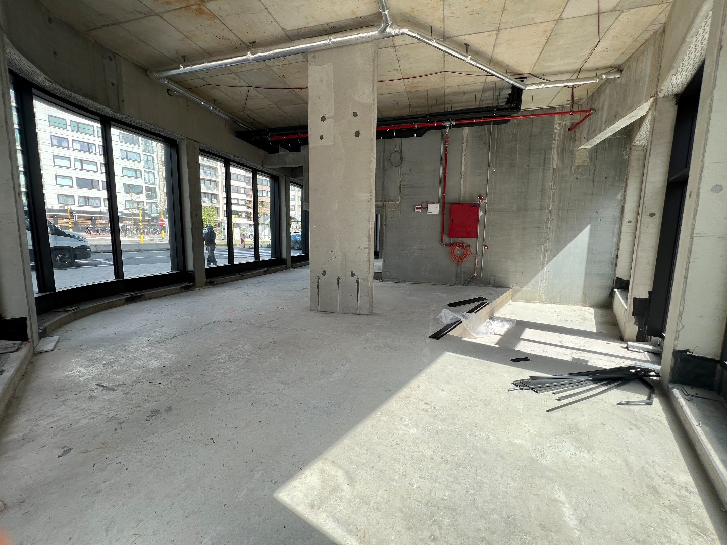 Espace commercial au rez-de-chaussée du Pavillon B de la Heldentoren! - photo 3