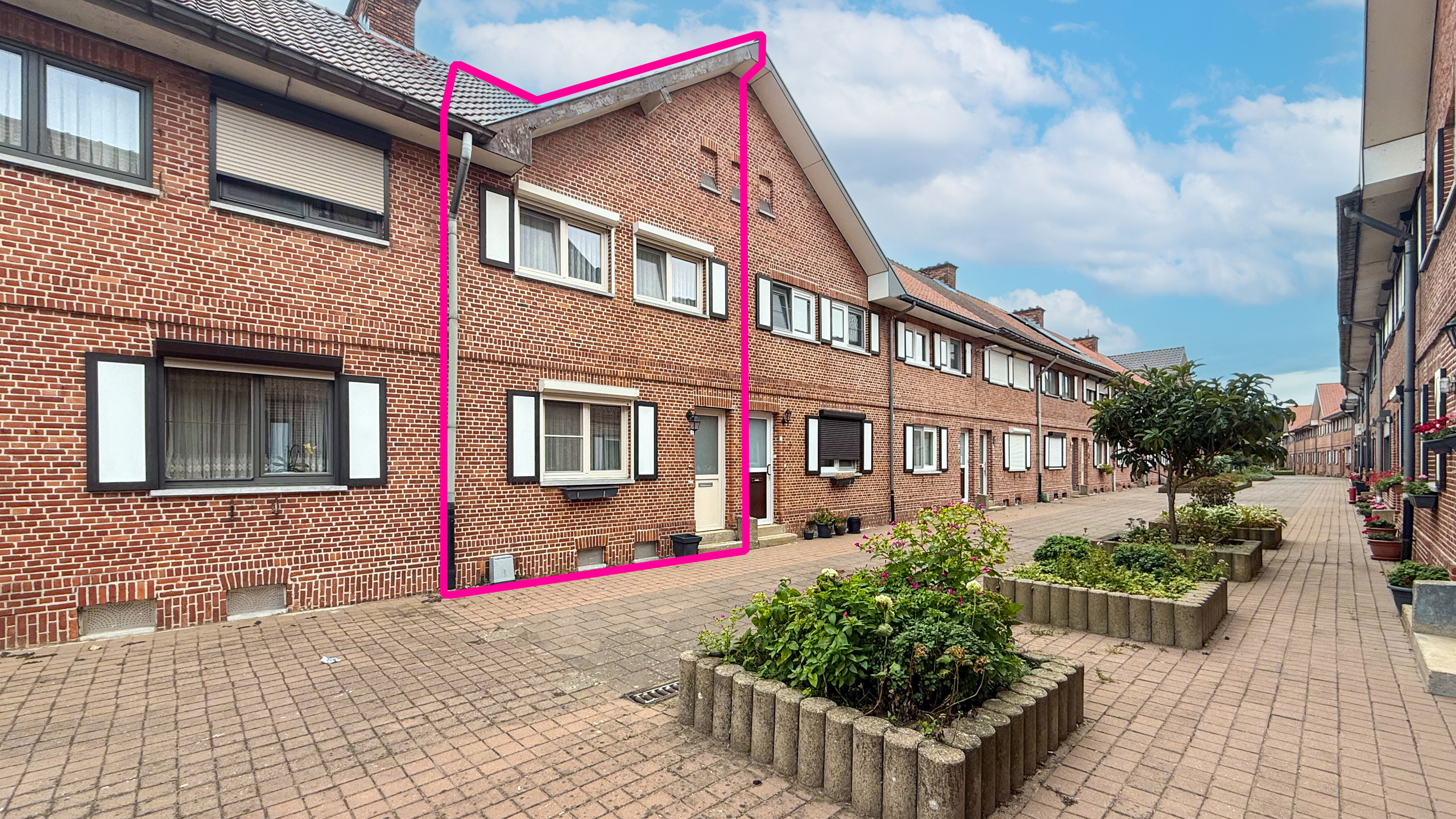Charmante woning met 4 slpks in het hartje van Heusden! - foto 1