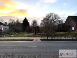 Bouwgrond voor OB op een toplocatie!De totale oppervlakte bedraagt 1.881m², met een breedte aan de straat van 20m.Het perceel is westelijk...