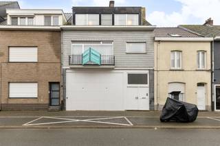 Bienvenue dans cette belle maison située à Asse, dans une rue calme et conviviale, idéale pour les familles.Cette spacieuse habitation offre,...