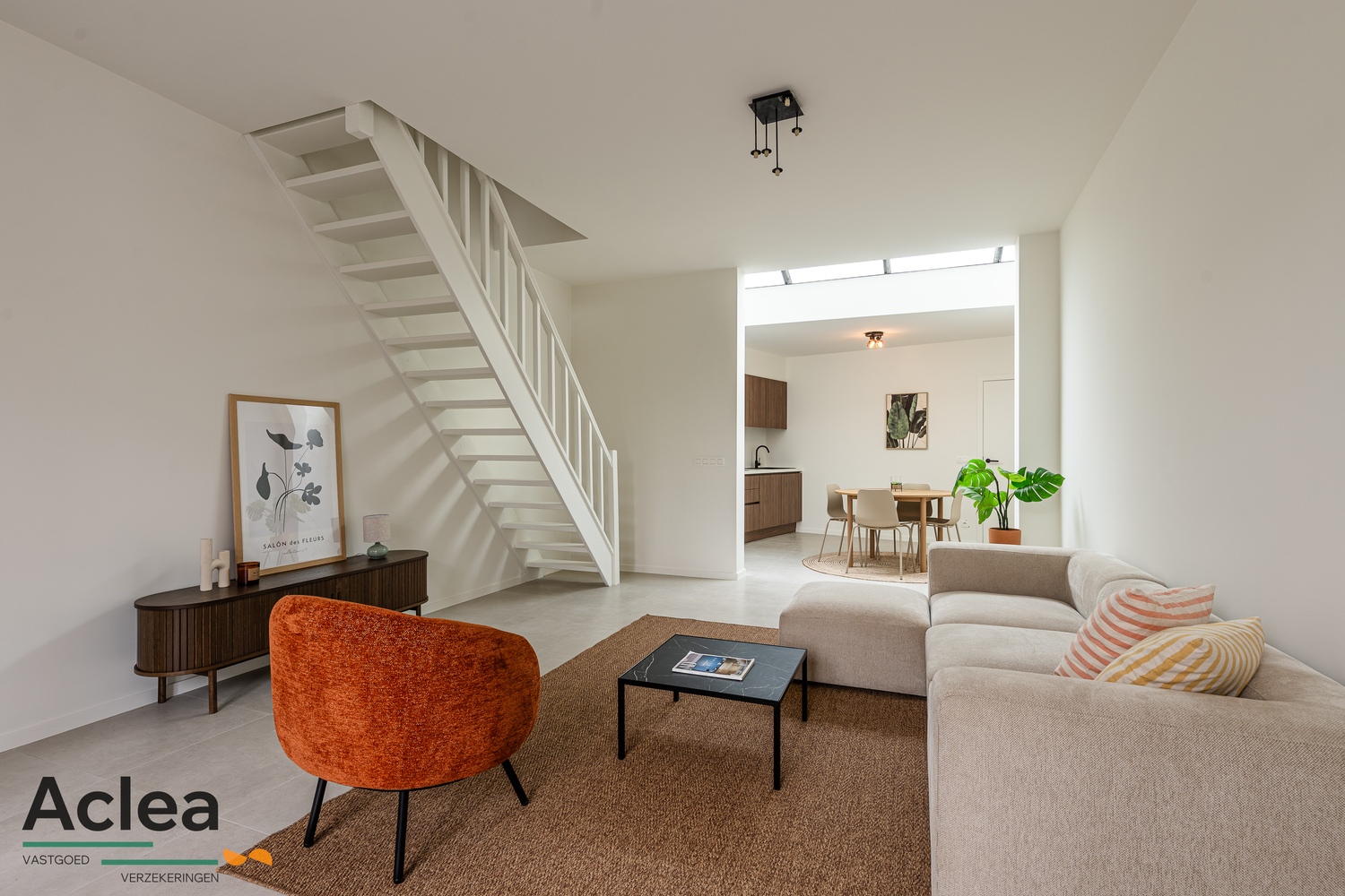 Stijlvol gerenoveerde woning met tuin en parkeerplaats - foto 4