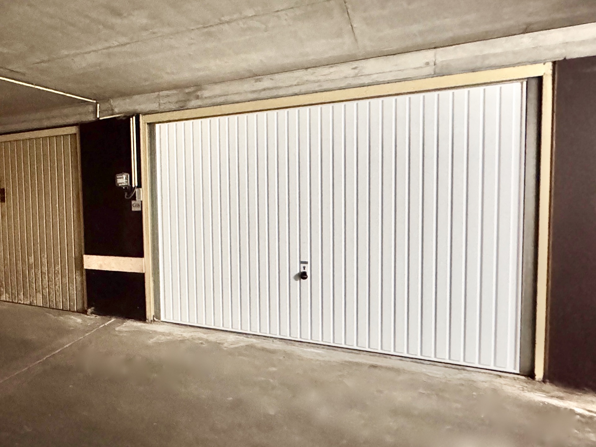 Ruime garage in centrum Eeklo voor 39.000 EUR - foto 3