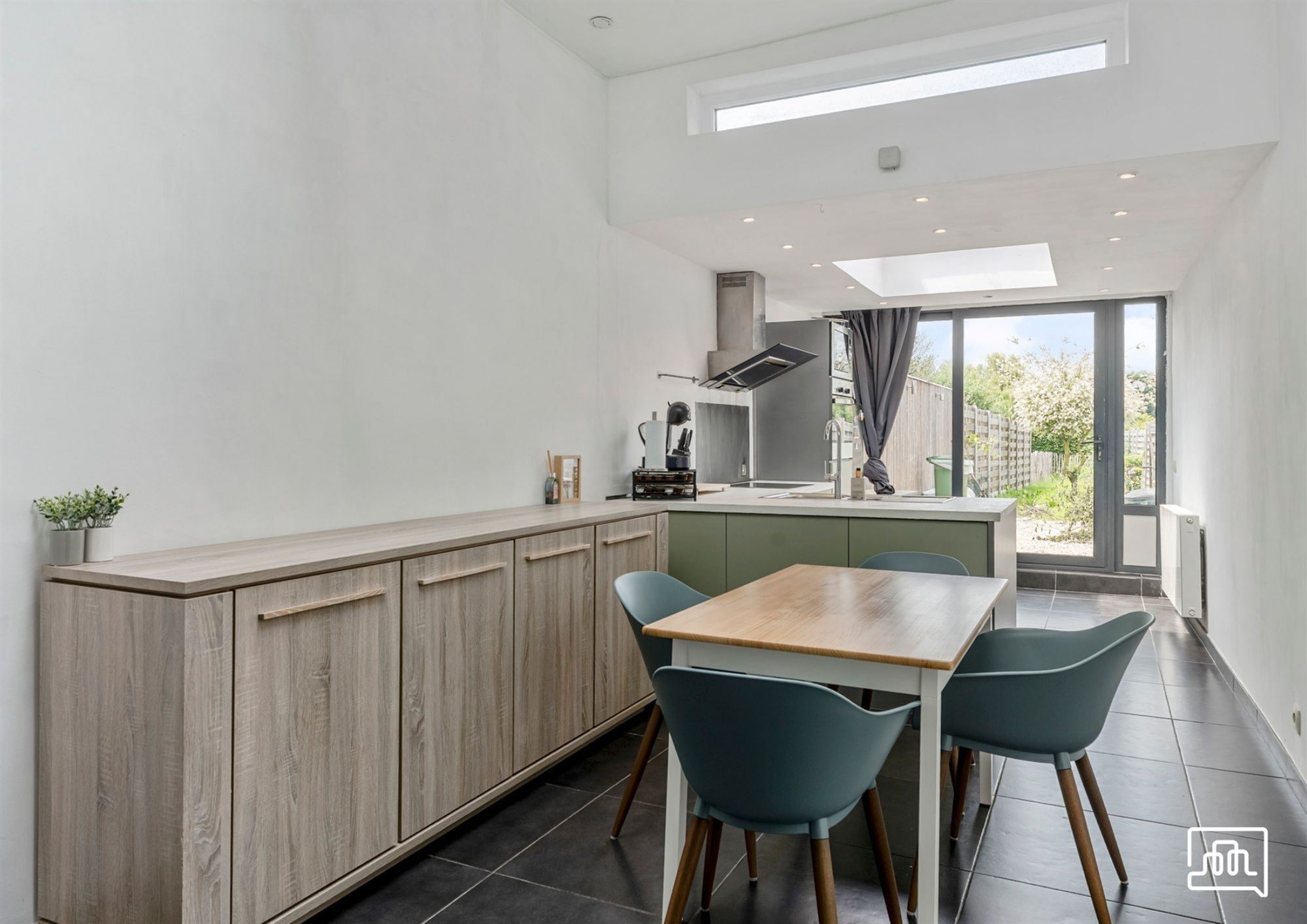 Rijwoning met 3 slaapkamers en tuin - foto 4