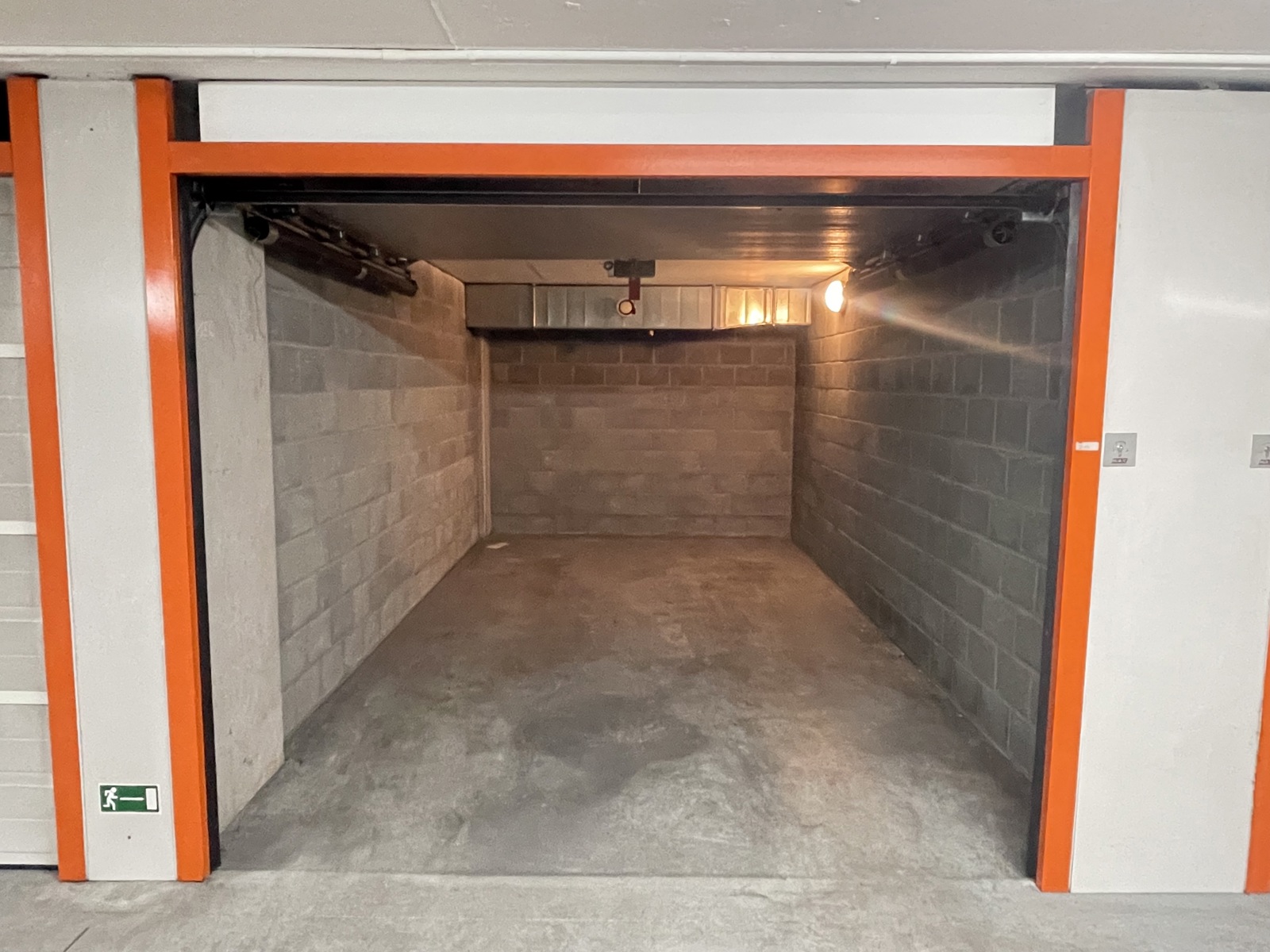 Makkelijk inrijdbare garagebox op niveau -2 onder de Minigolf - foto 3