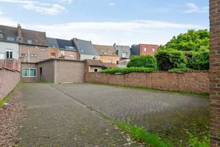 Bent u op zoek naar een rendabele investering op een toplocatie in Duffel? Dan is dit renovatieproject in het kernwinkelgebied absoluut het...