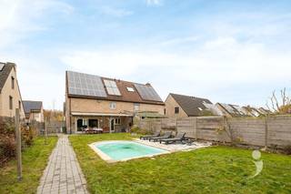 Deze instapklare en energiezuinige woning bevindt zich in een rustige doodlopende straat in Schiplaken, op slechts 5 minuten van de...