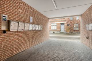 Gelegen op een toplocatie met het Provinciaal domein als achtertuin bevindt zich dit praktische appartement op de eerste verdieping in een...