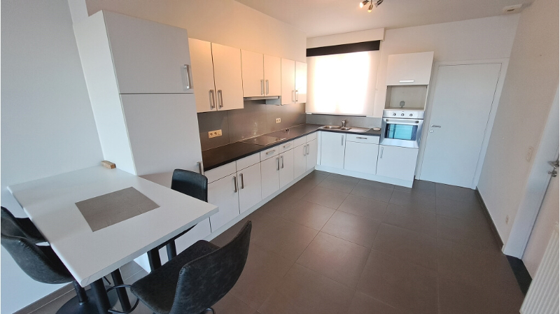 Ruime 3-slaapkamerwoning met GARAGE en TUIN te koop in Zuienkerke - photo 4