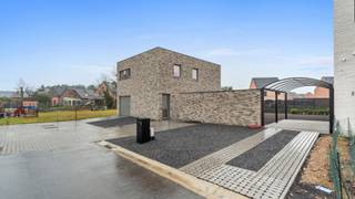 Welkom op de Auwelstraat 5 in Opglabbeek.Bent u op zoek naar een nieuwbouwwoning in een rustige en doodlopende straat?Bent u op zoek naar een...