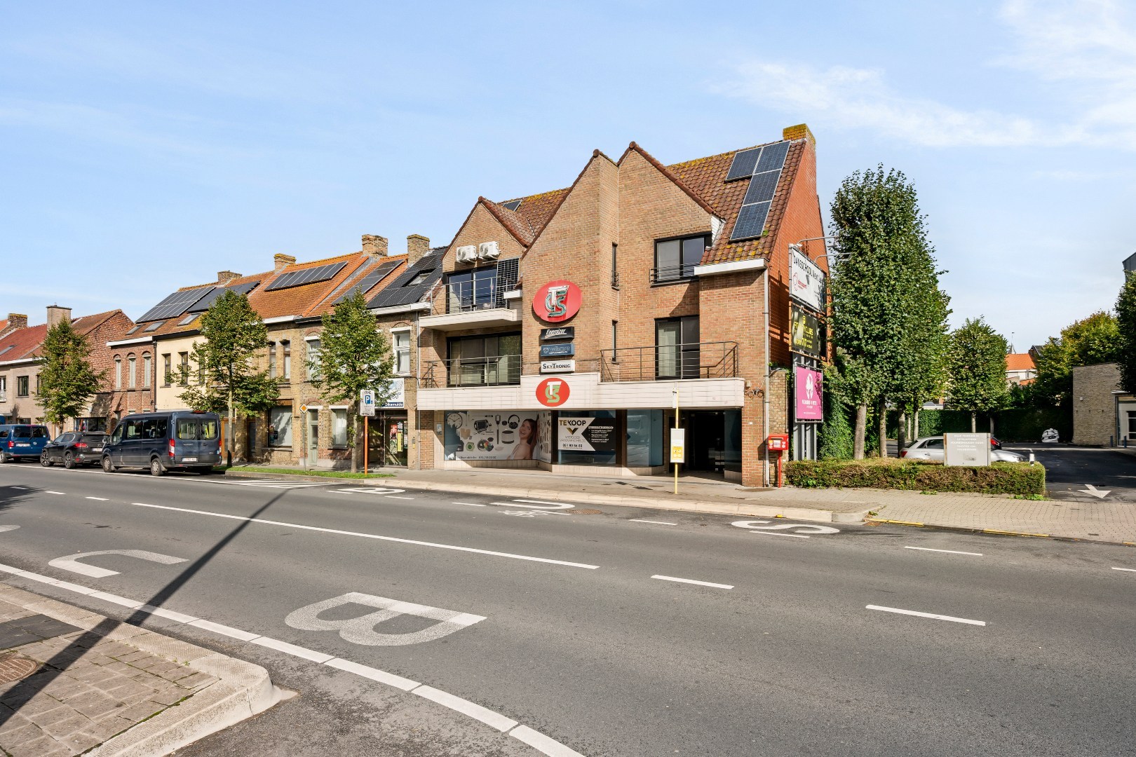 Maison à vendre à Dixmude avec 5 chambres - photo 1
