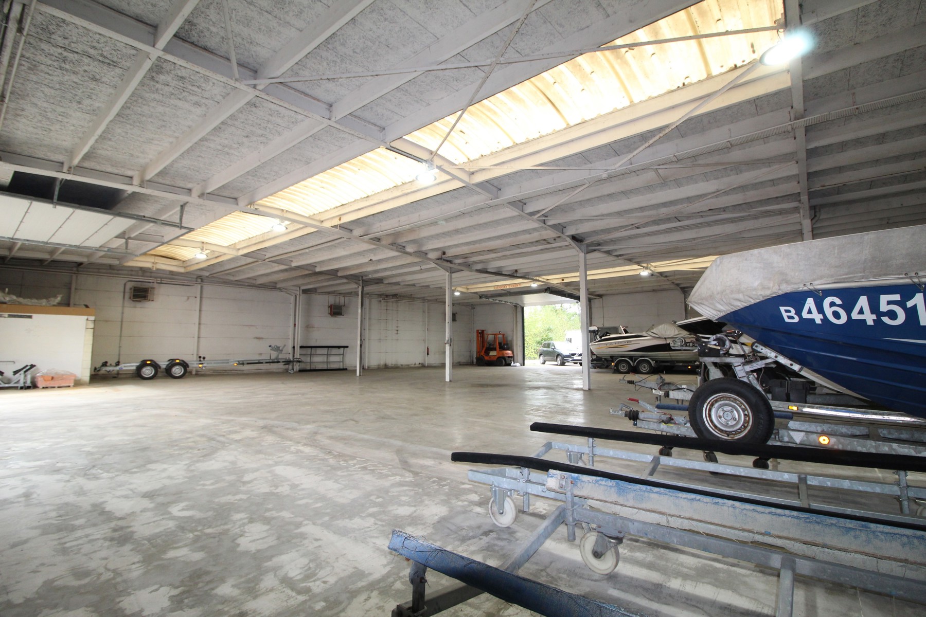 Commercial for sale in Essen - photo 5