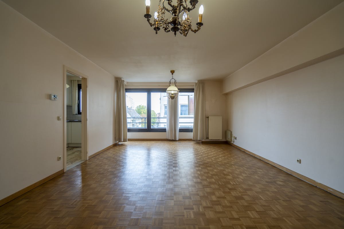For sale: bright 2-bedroom apartment in Kortrijk - photo 3