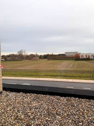Energiezuinige nieuwbouwwoning met 3 slaapkamers in het centrum van VichteIn het centrum van Vichte bevindt zich deze hedendaagse en energiezuinige...