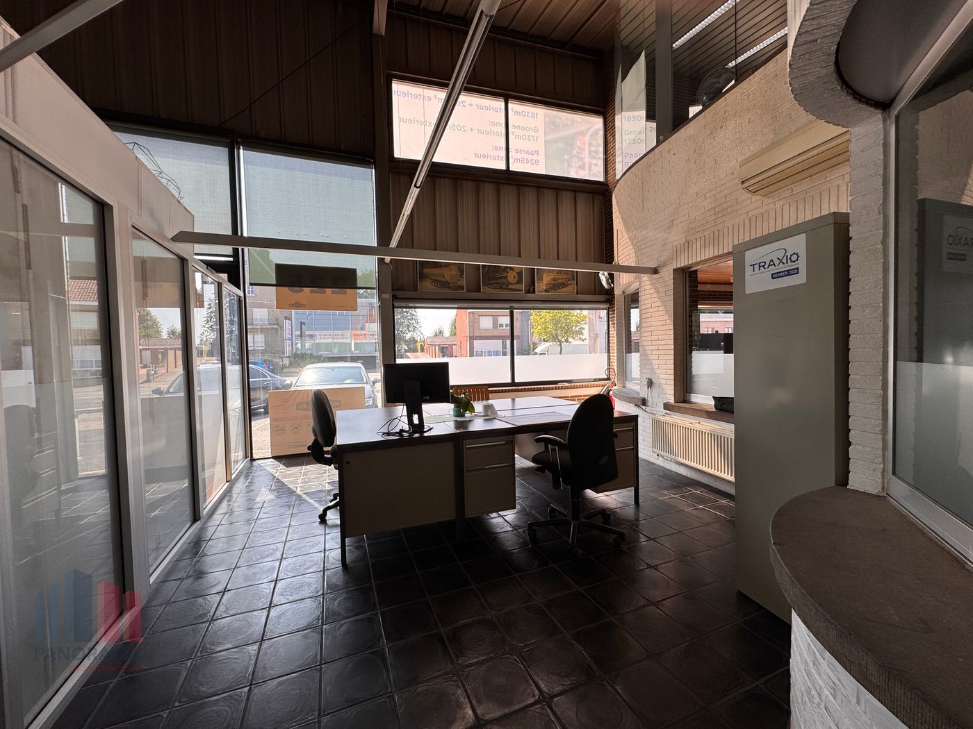 KANTOORRUIMTE VAN 785 M² MET ZICHTLOCATIE - foto 4