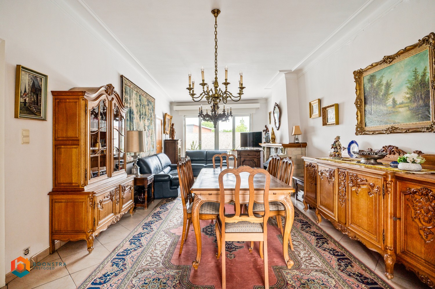 Ruim 2 slaapkamer app met terras en garage - foto 5