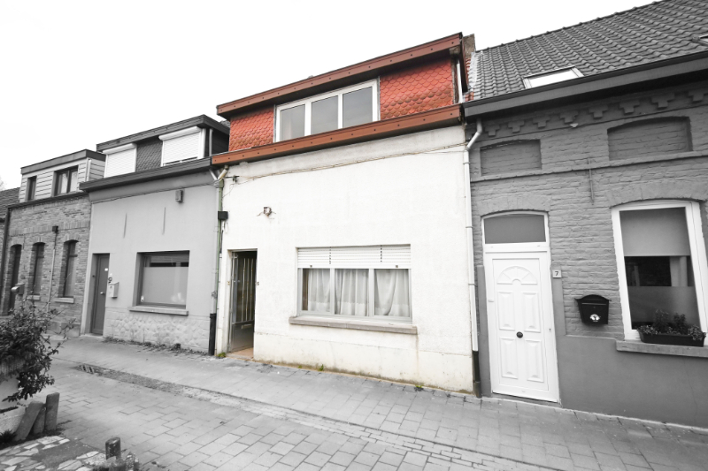 Te renoveren starterswoning nabij het centrum van Haaltert - foto 1