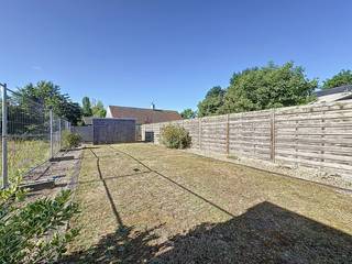 Zeer ruim appartement (160m²) gelegen vlak bij het natuurreservaat en op enkele minuten van het centrum van Sint-Idesbald. Het appartement...