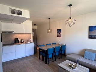 Appartement de vacances meublé au rez-de-chaussée dans le complexe NieuwPoort Resort, à proximité du centre de Nieuwpoort-Stad et du port.Hall...