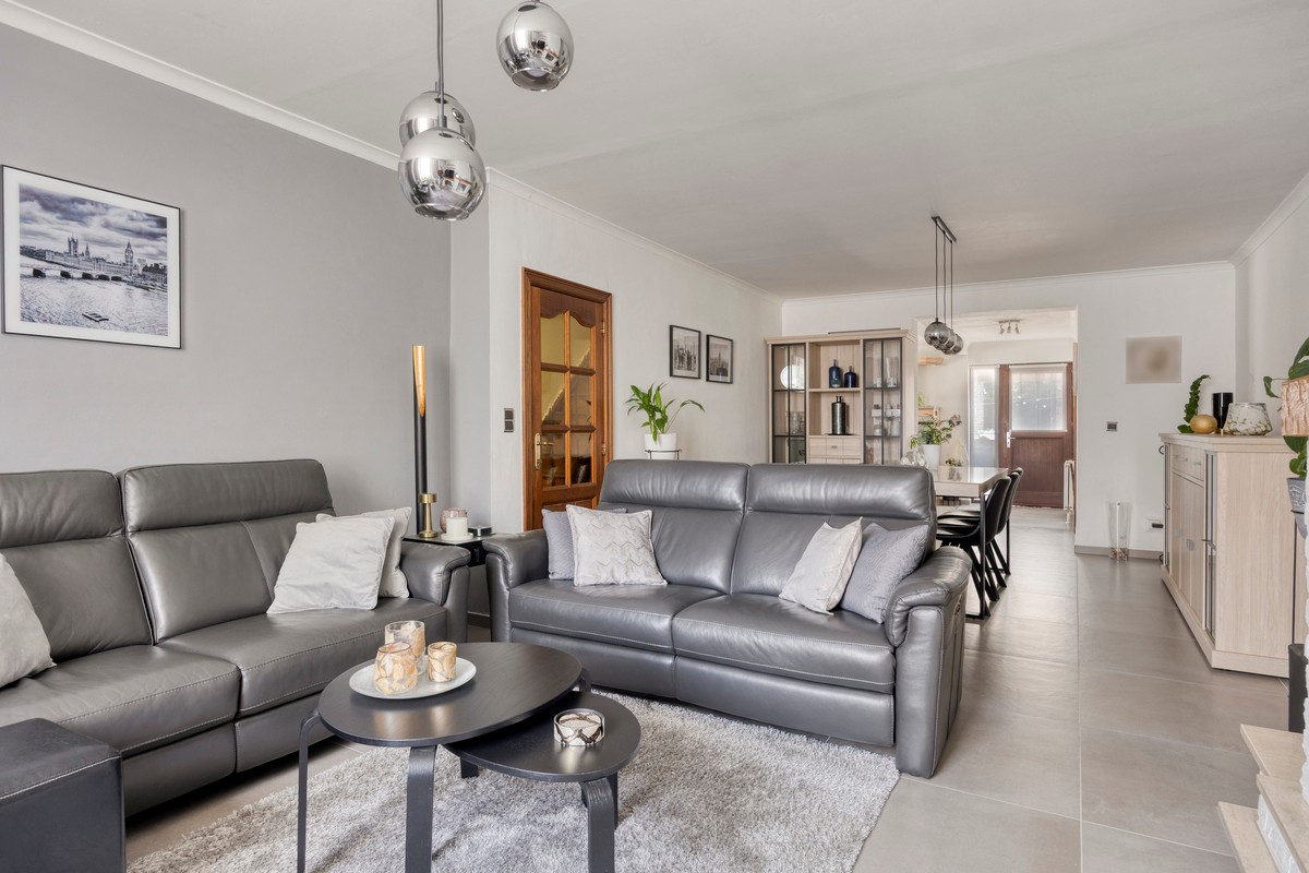 Schitterend gelegen woning met 4 slaapkamers, tuin en garagebox. - foto 4