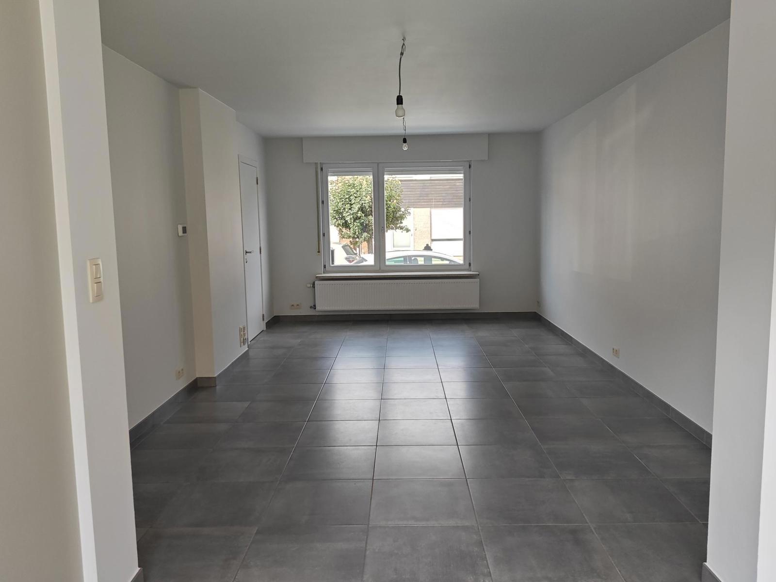 Pas gerenoveerde instapklare woning met ruim terras! - foto 4