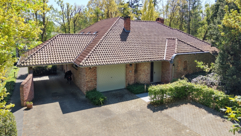 Exclusief gelegen villa van 345m² op 30 are met grote vijver - foto 5