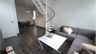 Comfortabele en vernieuwde stadswoning op een uitstekende en rustige ligging in de Sint-Gilliswijk in het centrum van Brugge.Dichtbij de diverse...