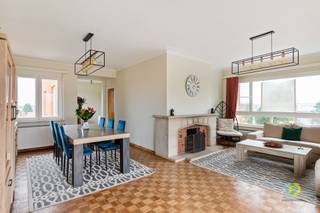 Bent u op zoek naar een ruim en verzorgd 3-slaapkamerappartement in Vilvoorde? Dan is dit appartement op de 5de en hoogste verdieping absoluut...