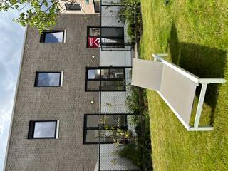 1 van de laatste woningen te koop in nieuwbouwproject: 'Woning 11' gelegen op een uniek en rustig gelegen perceel, weg van de straat, maar...