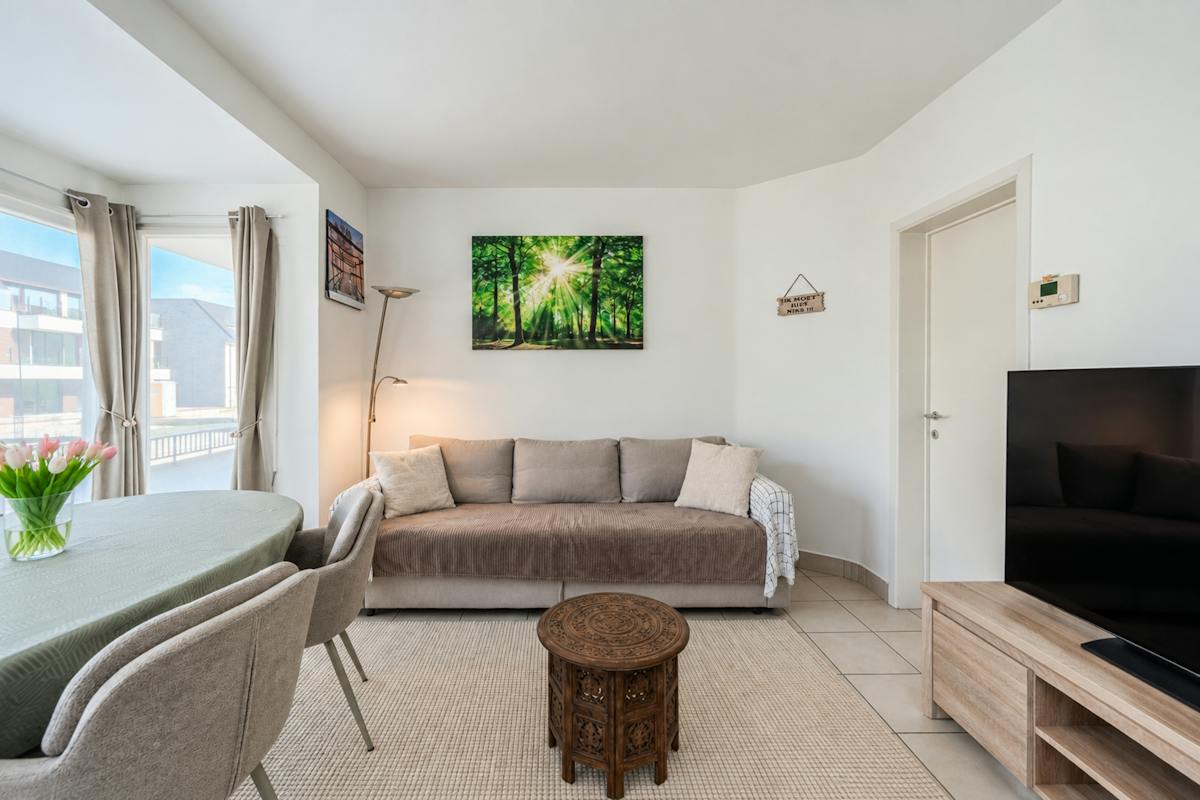  Lichtrijk twee slaapkamer appartement vlakbij de Zeedijk! - foto 4
