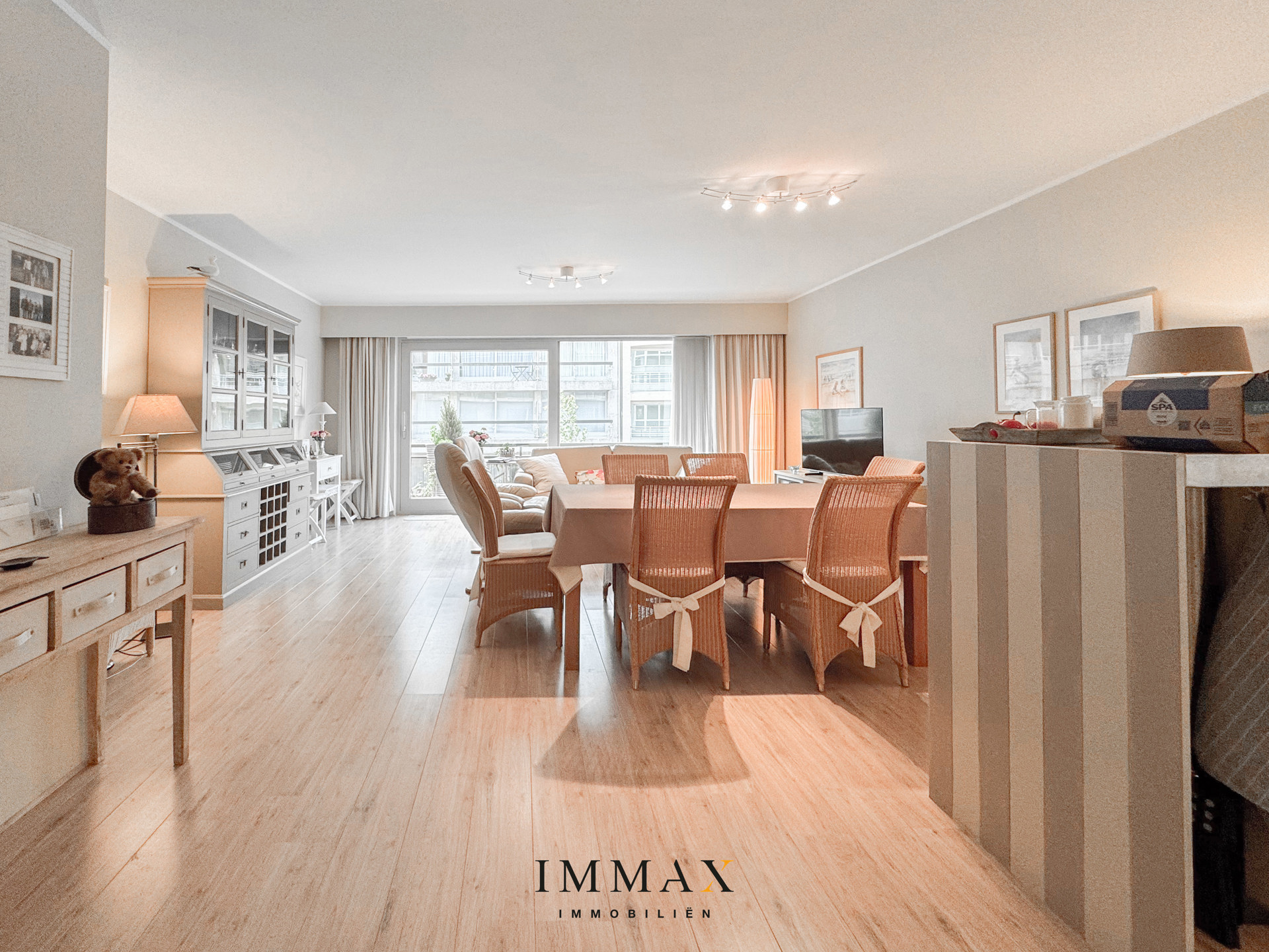 Royaal 2SLK-appartement met een brede gevel nabij het Rubensplein - foto 4